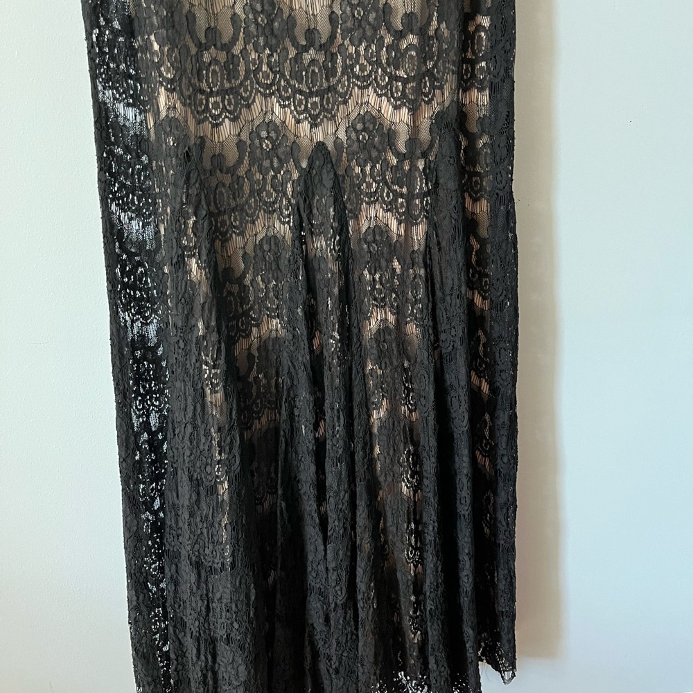 Dress - Picture 5 of 7
